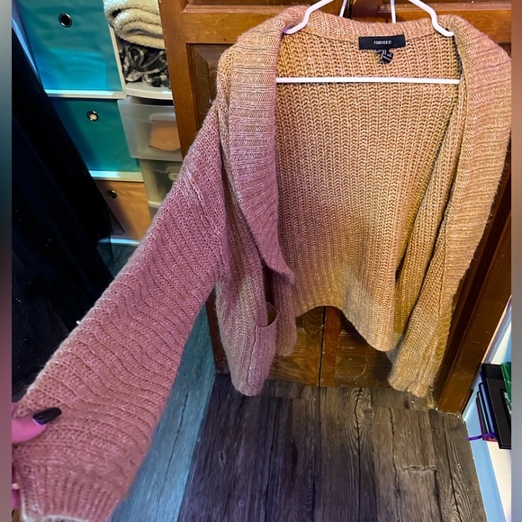 Forever 21 cardigan sweater, it is a medium in women’s - Picture 1 of 2